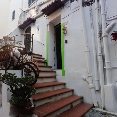 Apartament Cisterna Home *